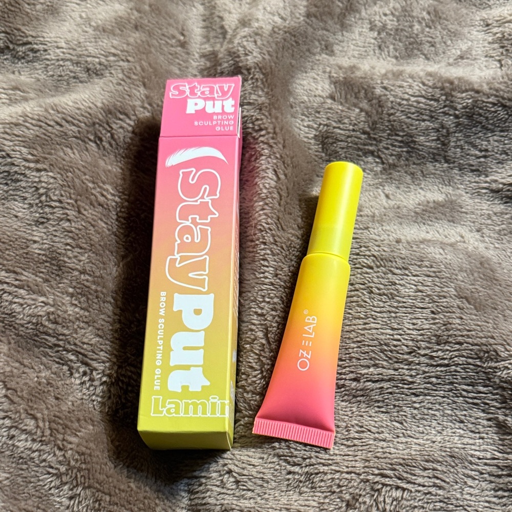 Stay Put Brow Sculpting Glue